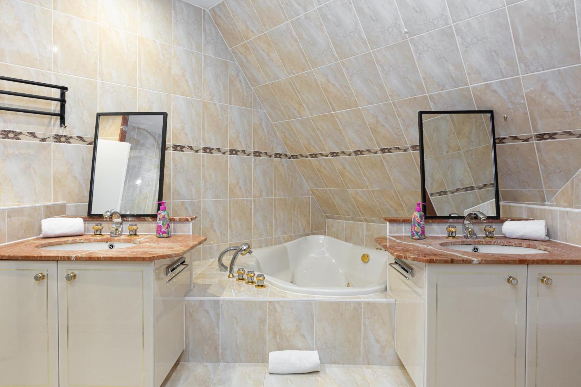 Gites Spa Strasbourg - Villa Ours - Spa Prive, Sauna, Borne D'Arcade, Babyfoot Ittenheim ภายนอก รูปภาพ