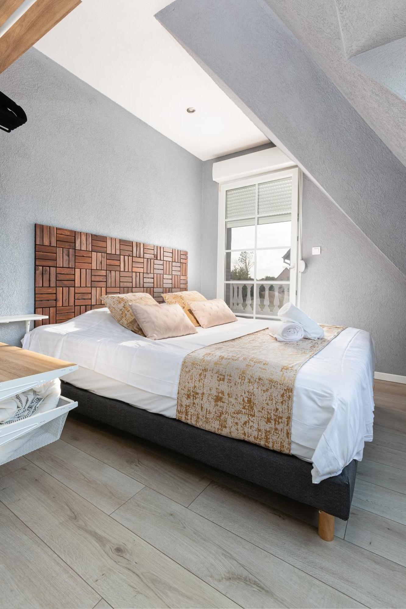 Gites Spa Strasbourg - Villa Ours - Spa Prive, Sauna, Borne D'Arcade, Babyfoot Ittenheim ภายนอก รูปภาพ